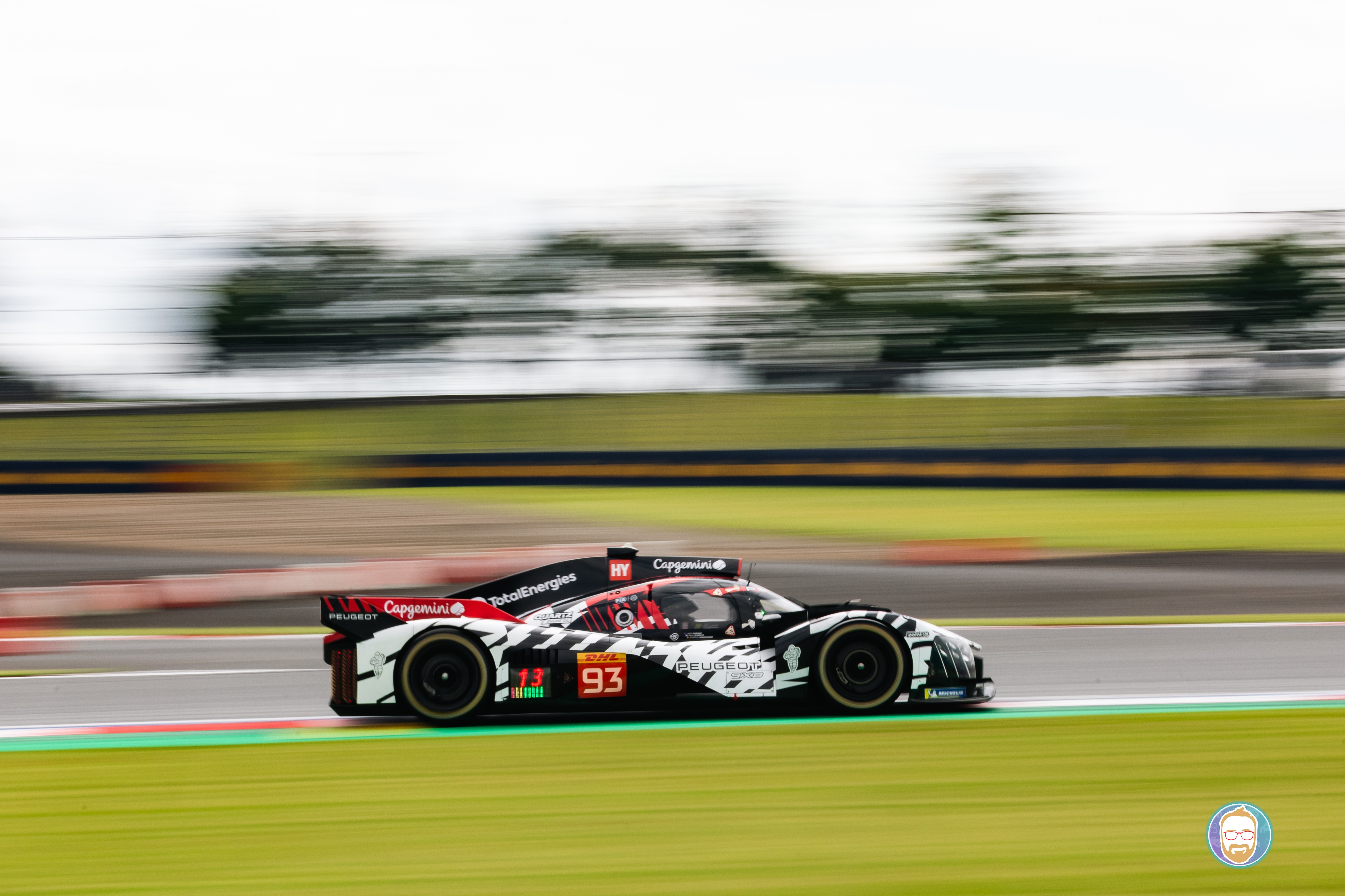 El equipo Peugeot TotalEnergies se alista para rugir en el WEC de Barcelona